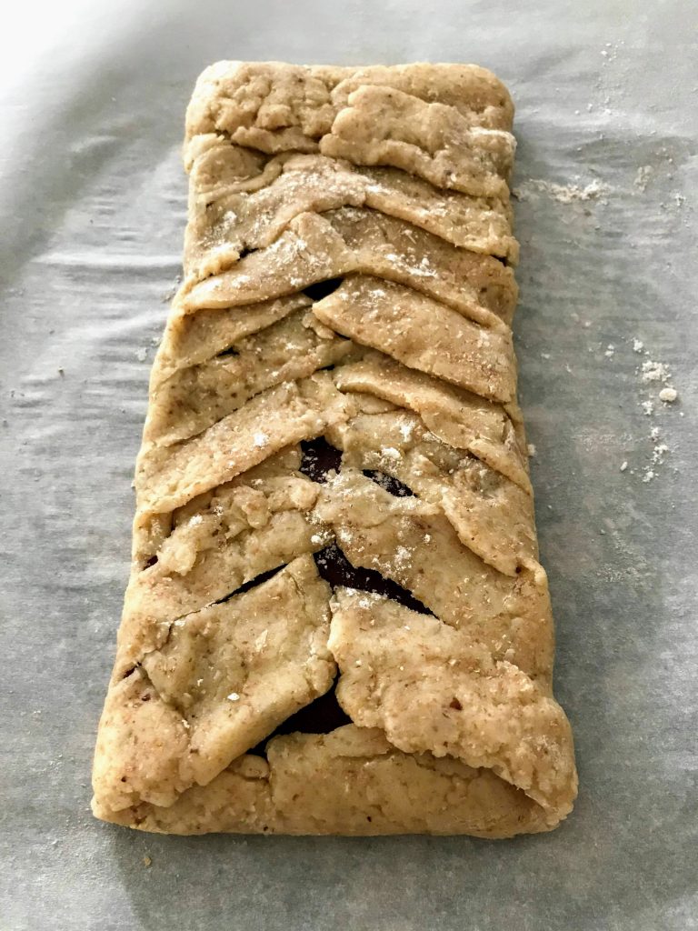 Guava and cream in pastry